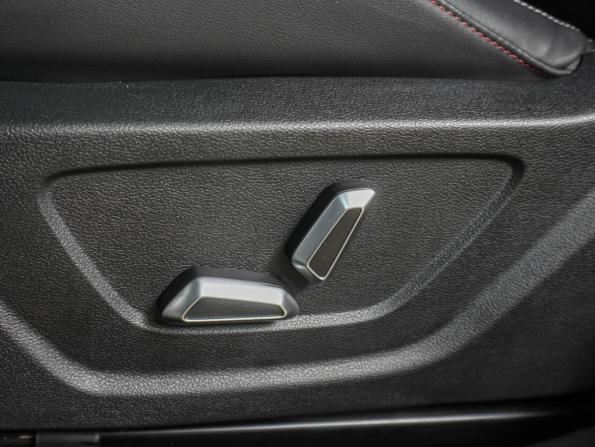 Geely Coolray I Рестайлинг с пробегом 2023 года, цена 2 099 000 рублей, 36216 км, внедорожник, Автокод Объявления