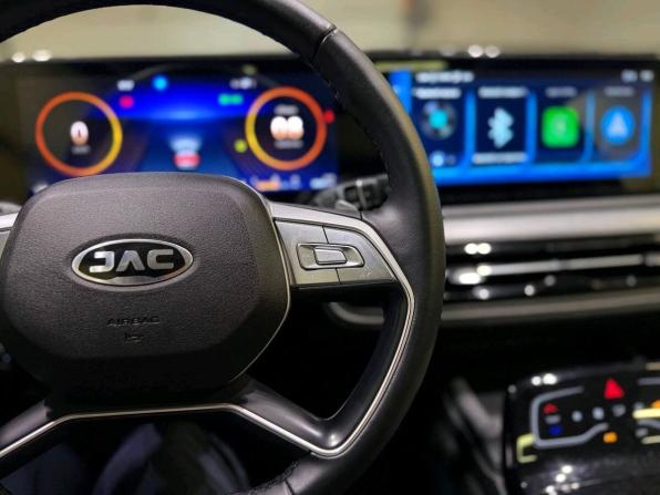 JAC JS6 с пробегом 2022 года, цена 1 785 000 рублей, 30094 км, внедорожник, Автокод Объявления