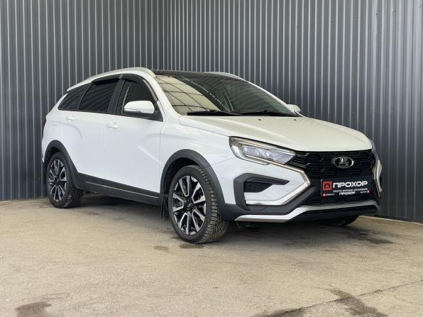 Lada (ВАЗ) Vesta I Рестайлинг (NG) с пробегом 2024 года, цена 1 367 000 рублей, 45240 км, универсал, Автокод Объявления