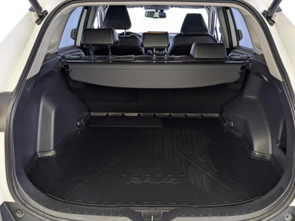 Toyota RAV4 V (XA50) с пробегом 2022 года, цена 3 585 000 рублей, 77620 км, внедорожник, Автокод Объявления