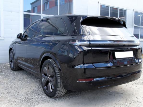 Li Auto (Lixiang) L7 I Рестайлинг с пробегом 2024 года, цена 6 800 000 рублей, 6050 км, внедорожник, Автокод Объявления