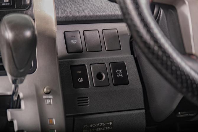 Toyota Voxy II (R70) с пробегом 2008 года, цена 1 259 000 рублей, 289000 км, минивэн, Автокод Объявления