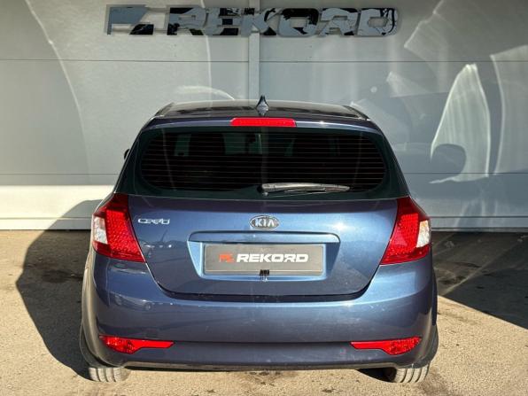 Kia Ceed I Рестайлинг с пробегом 2011 года, цена 729 000 рублей, 235841 км, хэтчбек, Автокод Объявления