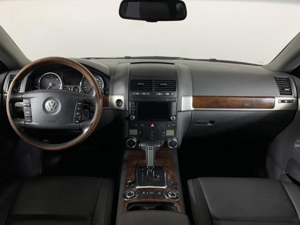 Volkswagen Touareg I Рестайлинг с пробегом 2010 года, цена 1 025 000 рублей, 388000 км, внедорожник, Автокод Объявления