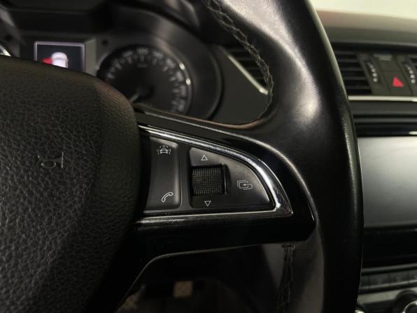 Skoda Octavia III (A7) с пробегом 2016 года, цена 1 150 000 рублей, 336934 км, лифтбек, Автокод Объявления