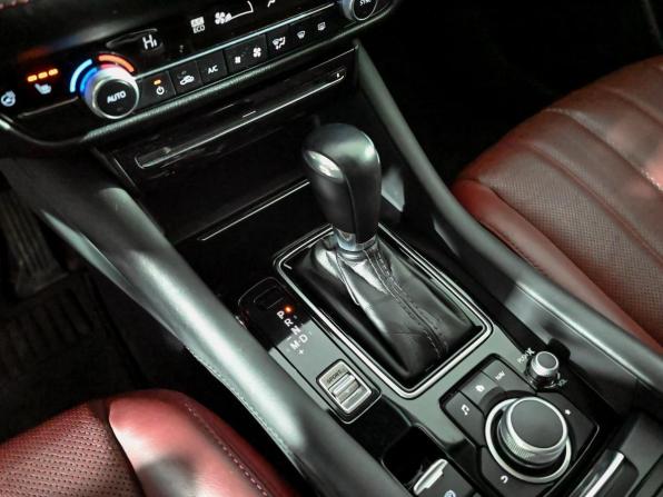 Mazda 6 III (GJ) Рестайлинг 2 с пробегом 2021 года, цена 3 200 000 рублей, 64964 км, седан, Автокод Объявления