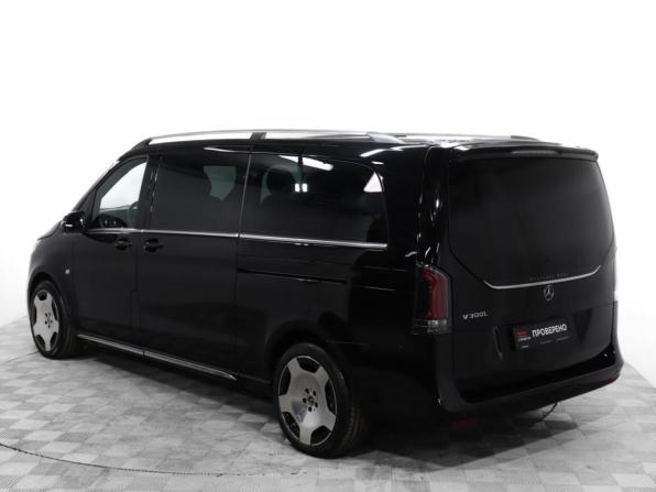 Mercedes-Benz V-Класс III (W447) Рестайлинг 2 с пробегом 2025 года, цена 17 999 000 рублей, 2050 км, минивэн, Автокод Объявления