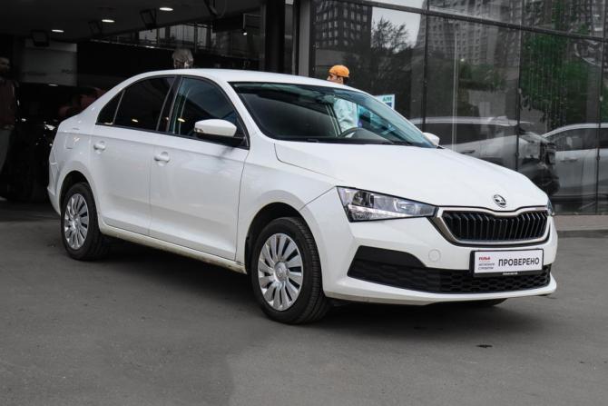 Skoda Rapid II с пробегом 2020 года, цена 1 610 000 рублей, 75742 км, лифтбек, Автокод Объявления