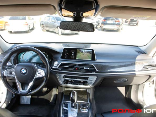 BMW 7 серии VI (G11/G12) с пробегом 2015 года, цена 2 928 000 рублей, 141480 км, седан, Автокод Объявления