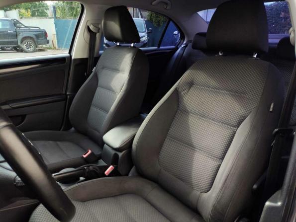 Volkswagen Jetta VI Рестайлинг с пробегом 2014 года, цена 1 100 000 рублей, 91223 км, седан, Автокод Объявления