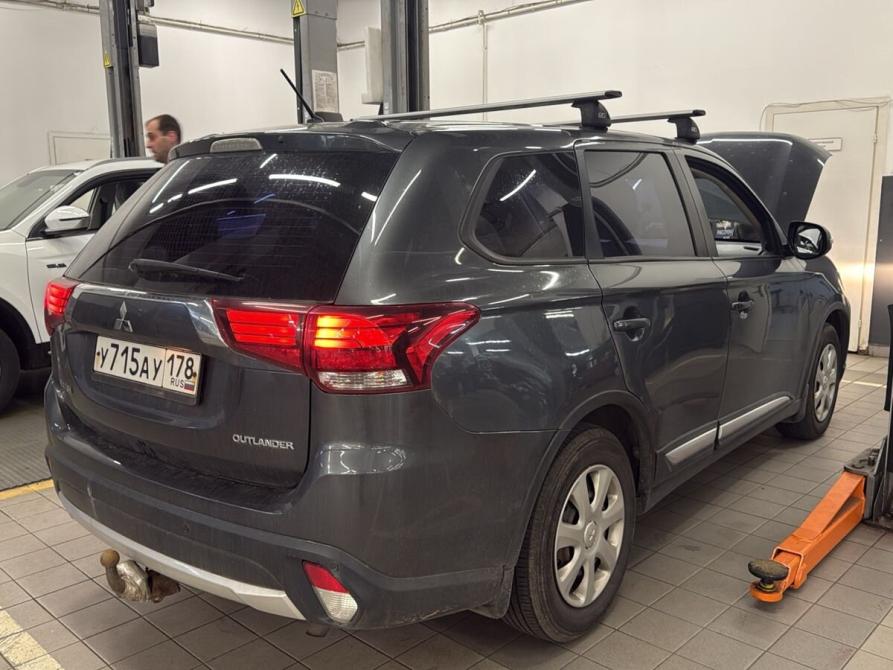 Mitsubishi Outlander III Рестайлинг 2 Санкт-Петербург  - изображение 2