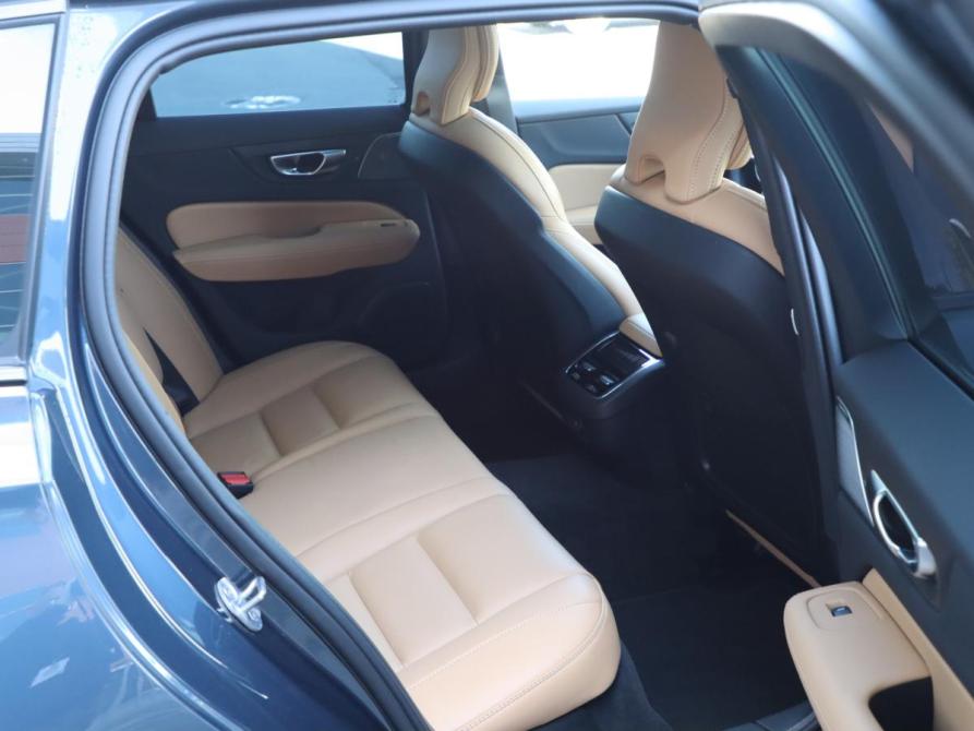 Volvo V60 Cross Country II Санкт-Петербург  - изображение 20
