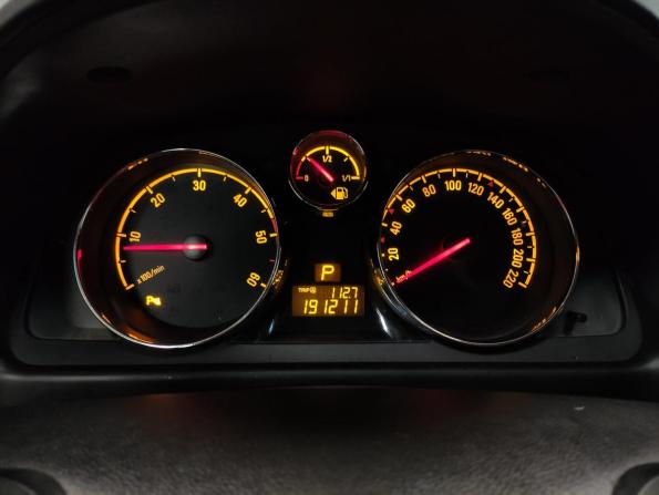 Opel Antara I Рестайлинг с пробегом 2012 года, цена 997 000 рублей, 191210 км, внедорожник, Автокод Объявления