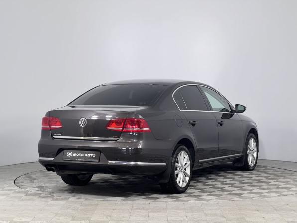 Volkswagen Passat B7 с пробегом 2011 года, цена 1 045 000 рублей, 239005 км, седан, Автокод Объявления