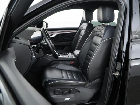 Volkswagen Touareg III с пробегом 2019 года, цена 7 995 055 рублей, 132051 км, внедорожник, Автокод Объявления