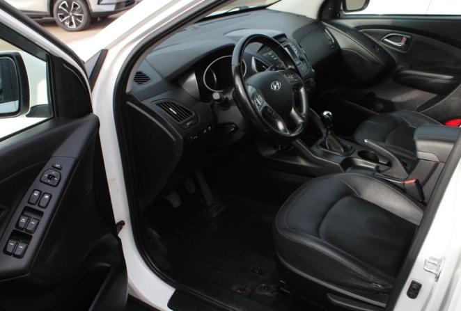 Hyundai ix35 I Рестайлинг с пробегом 2014 года, цена 1 190 000 рублей, 94473 км, внедорожник, Автокод Объявления