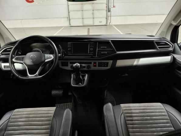 Volkswagen Multivan T6 Рестайлинг с пробегом 2020 года, цена 5 500 000 рублей, 110833 км, минивэн, Автокод Объявления