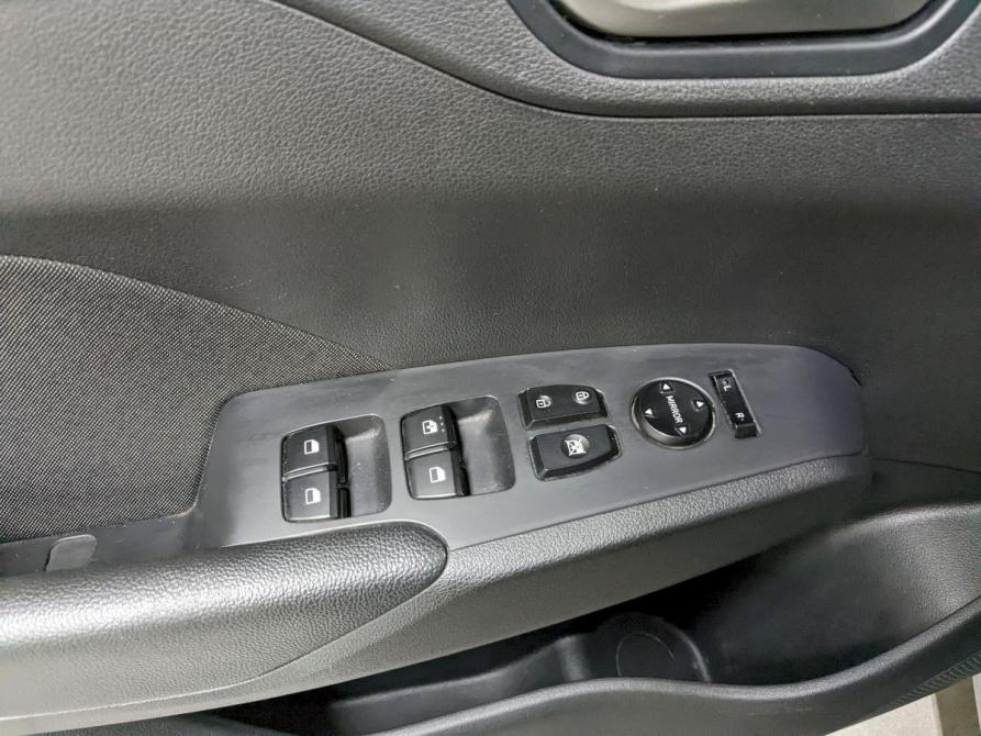 Hyundai Solaris II Москва  - изображение 12