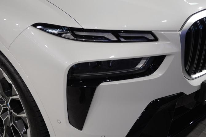 BMW X7 I (G07) Рестайлинг с пробегом 2023 года, цена 13 300 000 рублей, 3455 км, внедорожник, Автокод Объявления