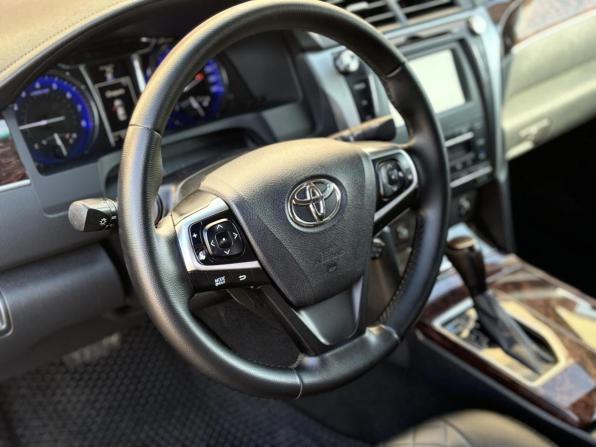Toyota Camry VII (XV50) Рестайлинг с пробегом 2016 года, цена 2 035 000 рублей, 138953 км, седан, Автокод Объявления