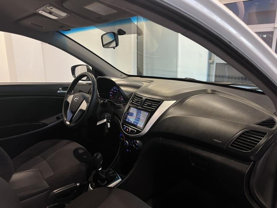 Hyundai Solaris I Чебоксары  - изображение 12