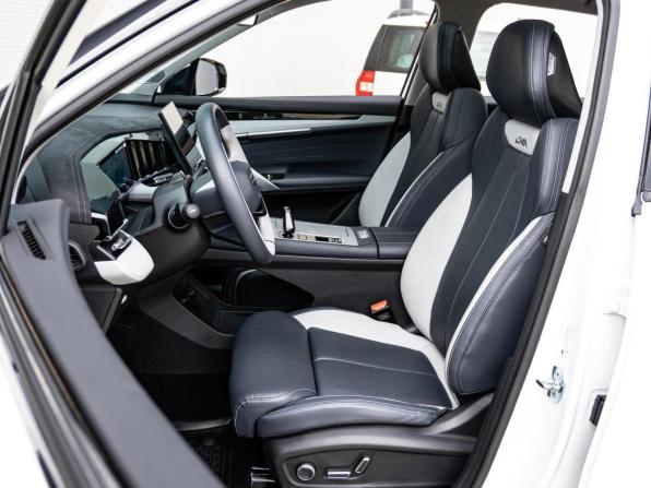 Geely Atlas II с пробегом 2025 года, цена 2 790 000 рублей, 5826 км, внедорожник, Автокод Объявления