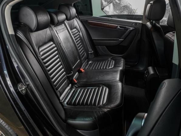 Volkswagen Passat B7 с пробегом 2012 года, цена 1 289 000 рублей, 164870 км, седан, Автокод Объявления