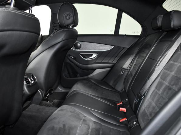 Mercedes-Benz C-Класс IV (W205) Рестайлинг с пробегом 2018 года, цена 2 848 790 рублей, 147662 км, седан, Автокод Объявления