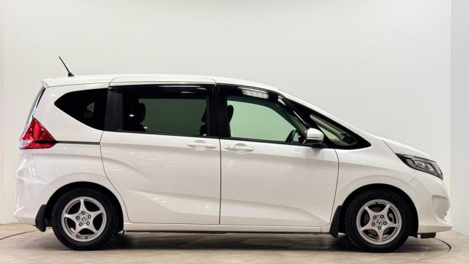 Honda Freed II с пробегом 2019 года, цена 1 610 000 рублей, 40112 км, компактвэн, Автокод Объявления