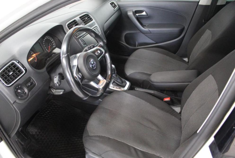 Volkswagen Polo V Рестайлинг Астрахань  - изображение 21