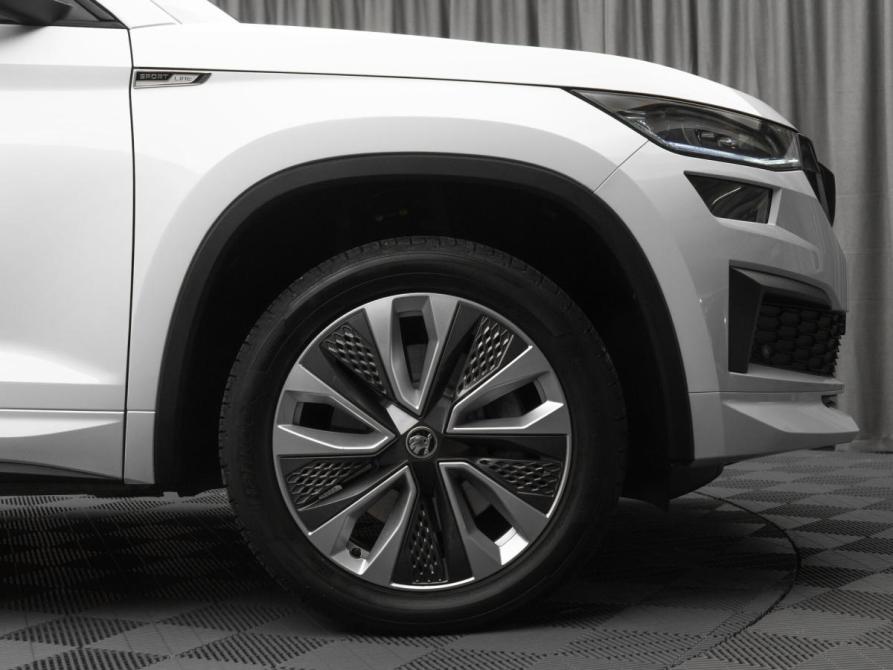 Skoda Kodiaq I Рестайлинг Москва  - изображение 31