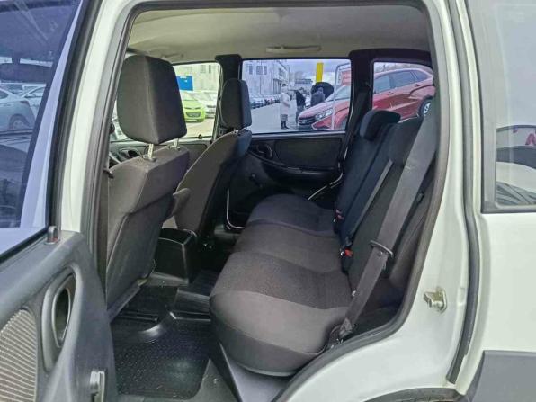 Chevrolet Niva I Рестайлинг с пробегом 2017 года, цена 725 000 рублей, 200510 км, внедорожник, Автокод Объявления