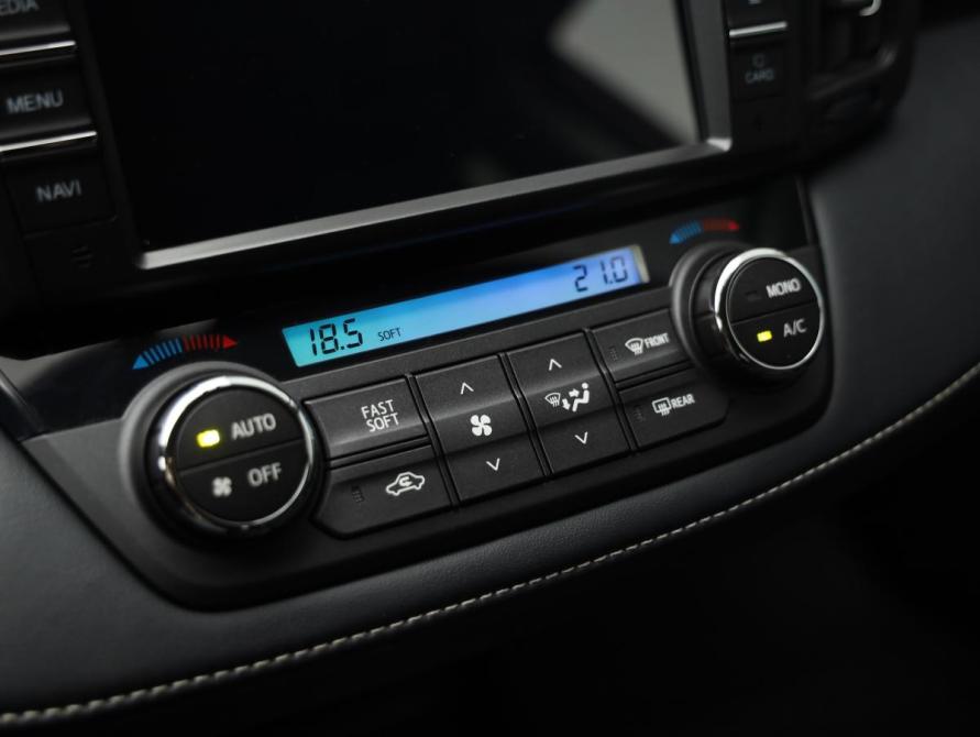 Toyota RAV4 IV (XA40) Рестайлинг Санкт-Петербург  - изображение 19