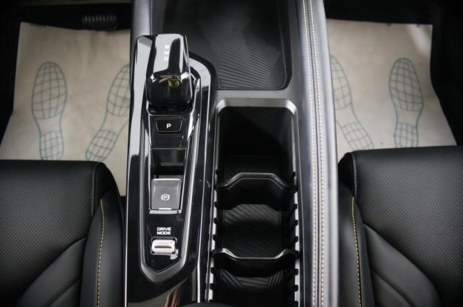 Geely Coolray I Рестайлинг с пробегом 2025 года, цена 2 499 000 рублей, 4650 км, внедорожник, Автокод Объявления
