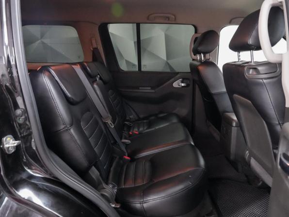 Nissan Pathfinder III Рестайлинг с пробегом 2013 года, цена 1 797 000 рублей, 177000 км, внедорожник, Автокод Объявления