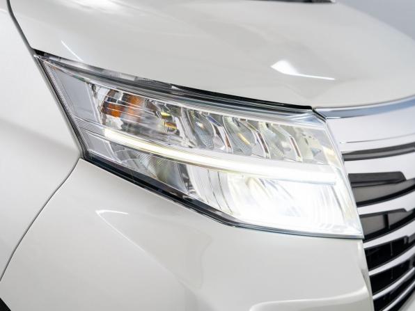 Toyota Roomy I с пробегом 2018 года, цена 1 000 000 рублей, 106000 км, микровэн, Автокод Объявления