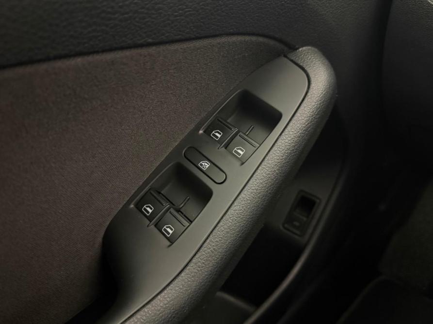 Volkswagen Jetta VI Псков  - изображение 17
