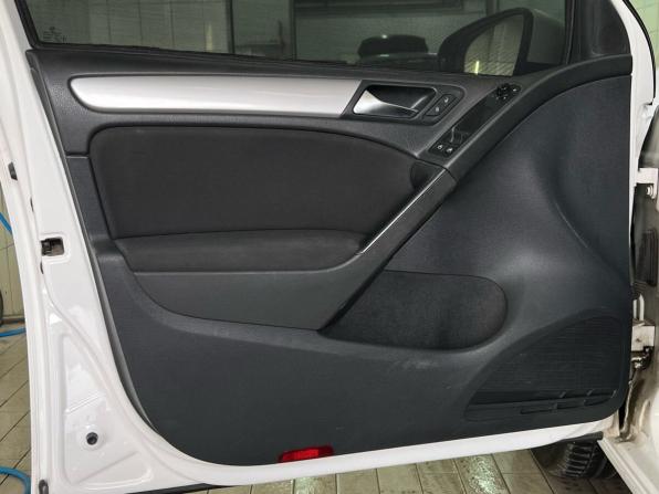 Volkswagen Golf VI с пробегом 2011 года, цена 820 000 рублей, 152450 км, хэтчбек, Автокод Объявления