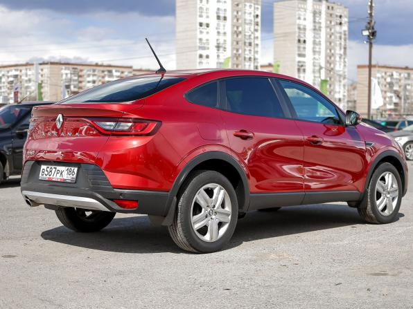 Renault Arkana I с пробегом 2020 года, цена 1 699 000 рублей, 108670 км, внедорожник, Автокод Объявления