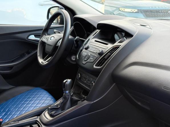 Ford Focus III Рестайлинг с пробегом 2015 года, цена 1 055 000 рублей, 112117 км, седан, Автокод Объявления