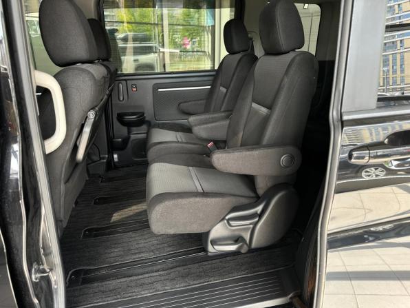Honda Stepwgn V Рестайлинг с пробегом 2019 года, цена 2 540 000 рублей, 88965 км, минивэн, Автокод Объявления