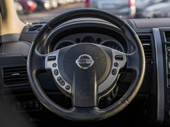 Nissan X-Trail II Рестайлинг с пробегом 2010 года, цена 924 000 рублей, 196843 км, внедорожник, Автокод Объявления
