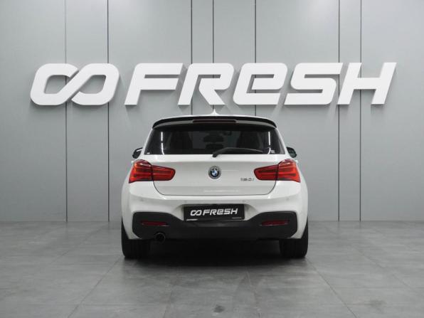 BMW 1 серии II (F20/F21) Рестайлинг с пробегом 2015 года, цена 2 334 000 рублей, 83169 км, хэтчбек, Автокод Объявления