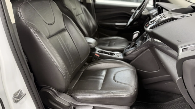 Ford Kuga II Рестайлинг с пробегом 2016 года, цена 1 250 000 рублей, 240000 км, внедорожник, Автокод Объявления
