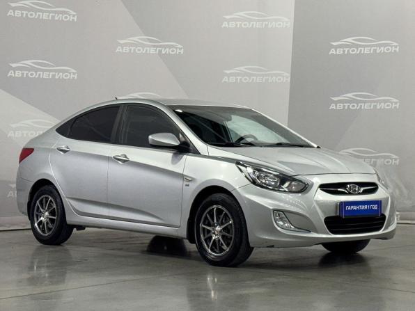 Hyundai Solaris I с пробегом 2013 года, цена 780 000 рублей, 131000 км, седан, Автокод Объявления
