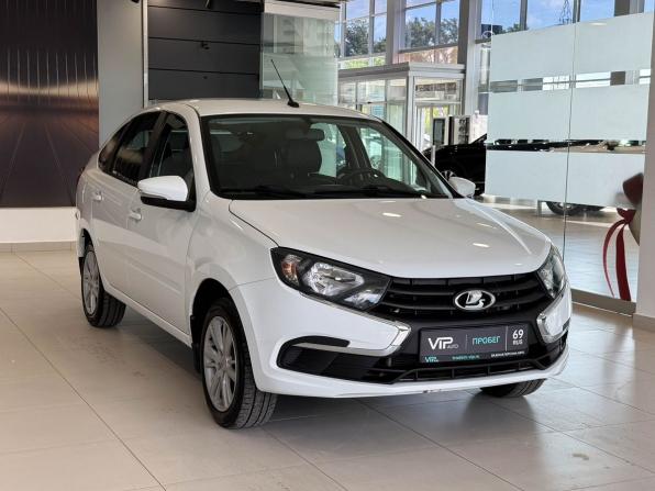 Lada (ВАЗ) Granta I Рестайлинг с пробегом 2023 года, цена 957 000 рублей, 48648 км, лифтбек, Автокод Объявления