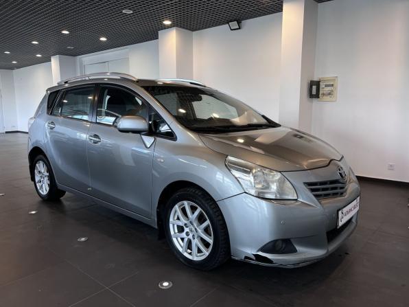Toyota Verso I с пробегом 2010 года, цена 1 160 000 рублей, 172381 км, компактвэн, Автокод Объявления