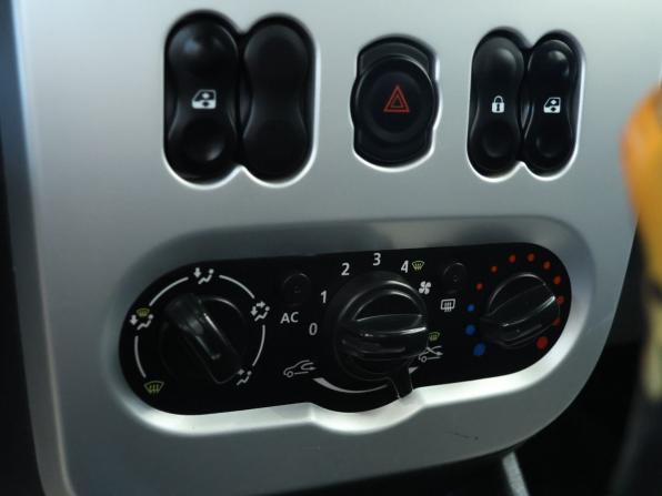Renault Sandero I с пробегом 2013 года, цена 454 500 рублей, 167806 км, хэтчбек, Автокод Объявления