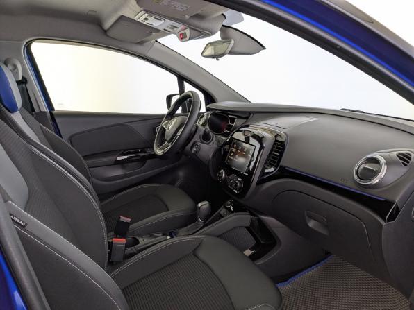 Renault Kaptur I Рестайлинг с пробегом 2021 года, цена 1 755 000 рублей, 14956 км, внедорожник, Автокод Объявления