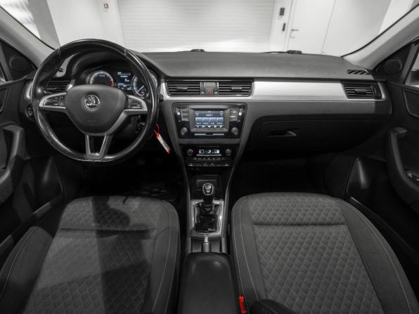 Skoda Rapid I с пробегом 2016 года, цена 945 000 рублей, 187687 км, лифтбек, Автокод Объявления